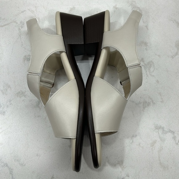 SAS Suntimer Heel Strap Sandal Pearl Bone Size 10 - Picture 14 of 15